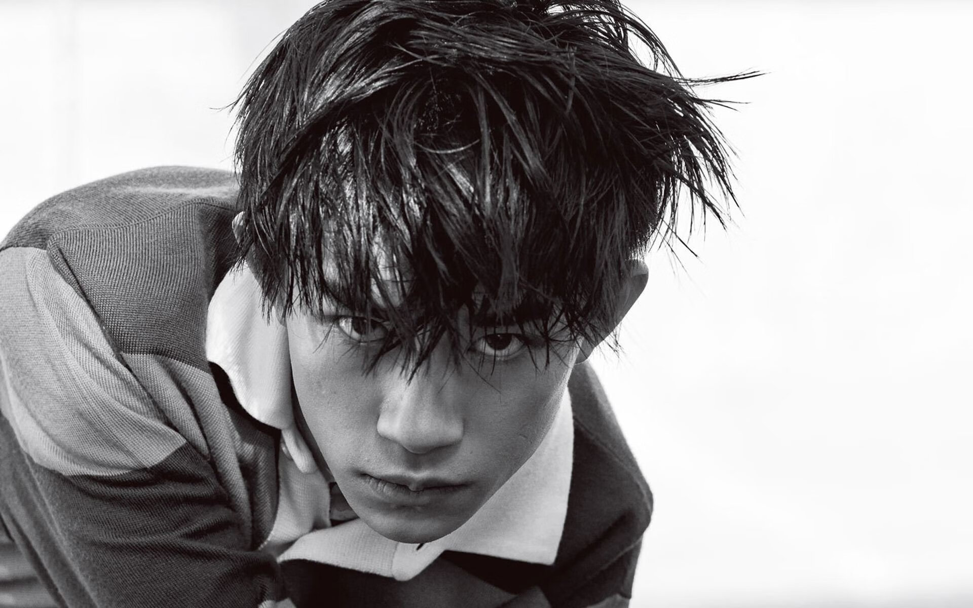 “湖滨赛场：龙舟与跑酷的跨界碰撞，让运动更精彩”